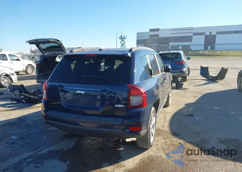 2016 Jeep Compass Latitude из США, поврежденный, VIN 1C4NJCEA6GD588690